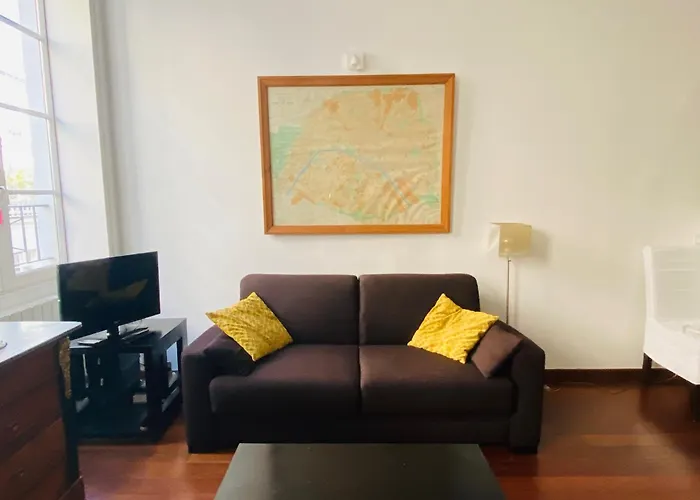 Romantic Apartment Near Le Marais